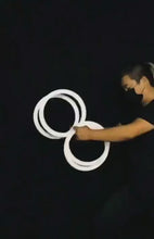 Загружайте и воспроизводите видео в средстве просмотра галереи Buugeng Eight Ring Flow Toy Flow Blades Flow Artist Juggling Set PVC